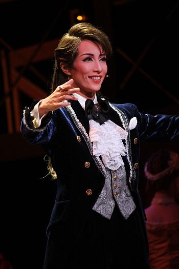 宝塚歌劇雪組 日生劇場公演『伯爵令嬢』開幕！ - げきぴあ