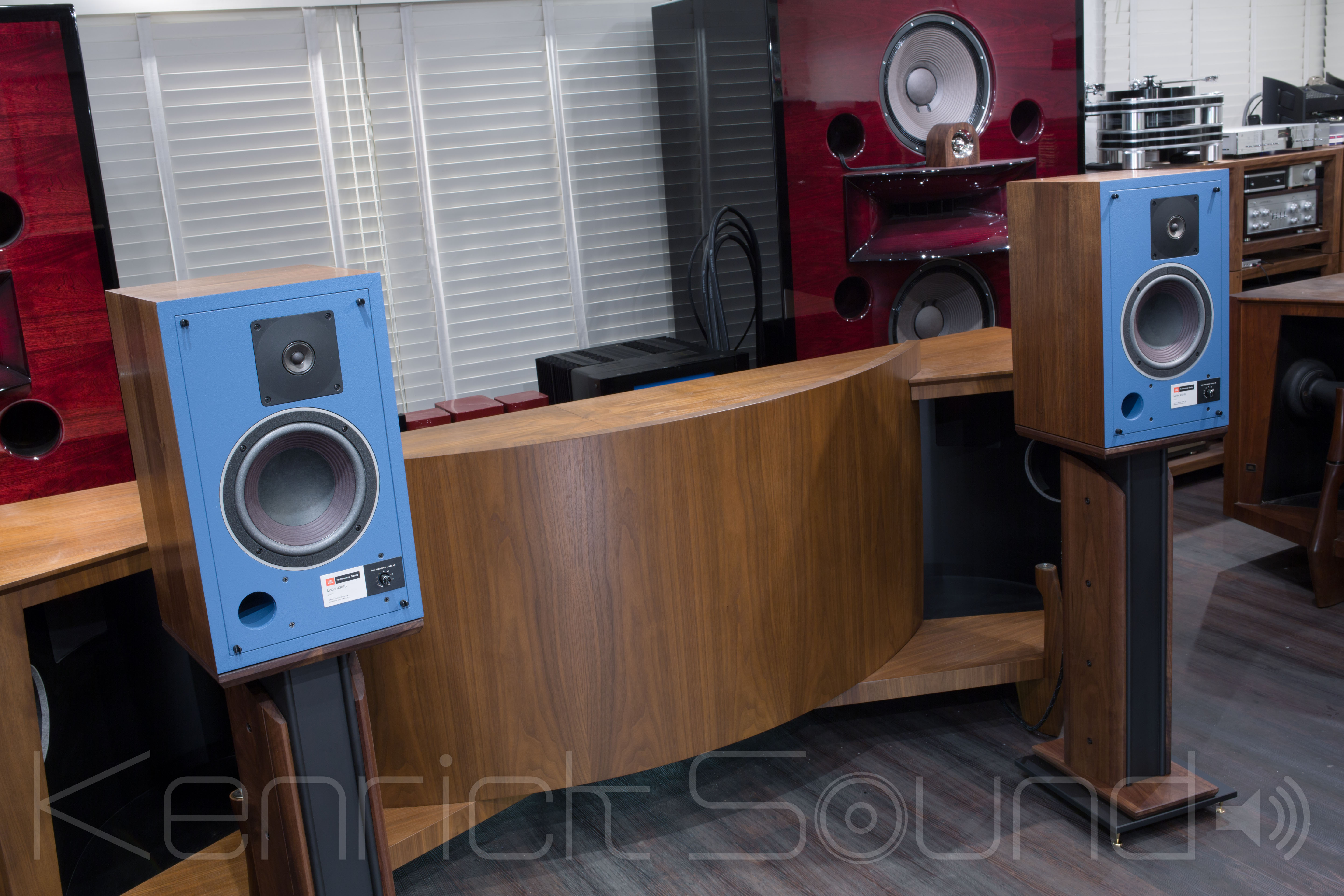 新品超え JBL 4301B 音は別格ケンリック水準 トランス式ATT 特別