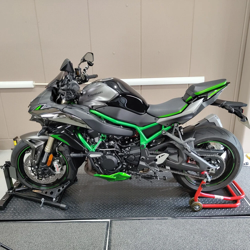 KawasakiのZH2をフィルムでしっかりガードするなら3Dfitへ | ブログ