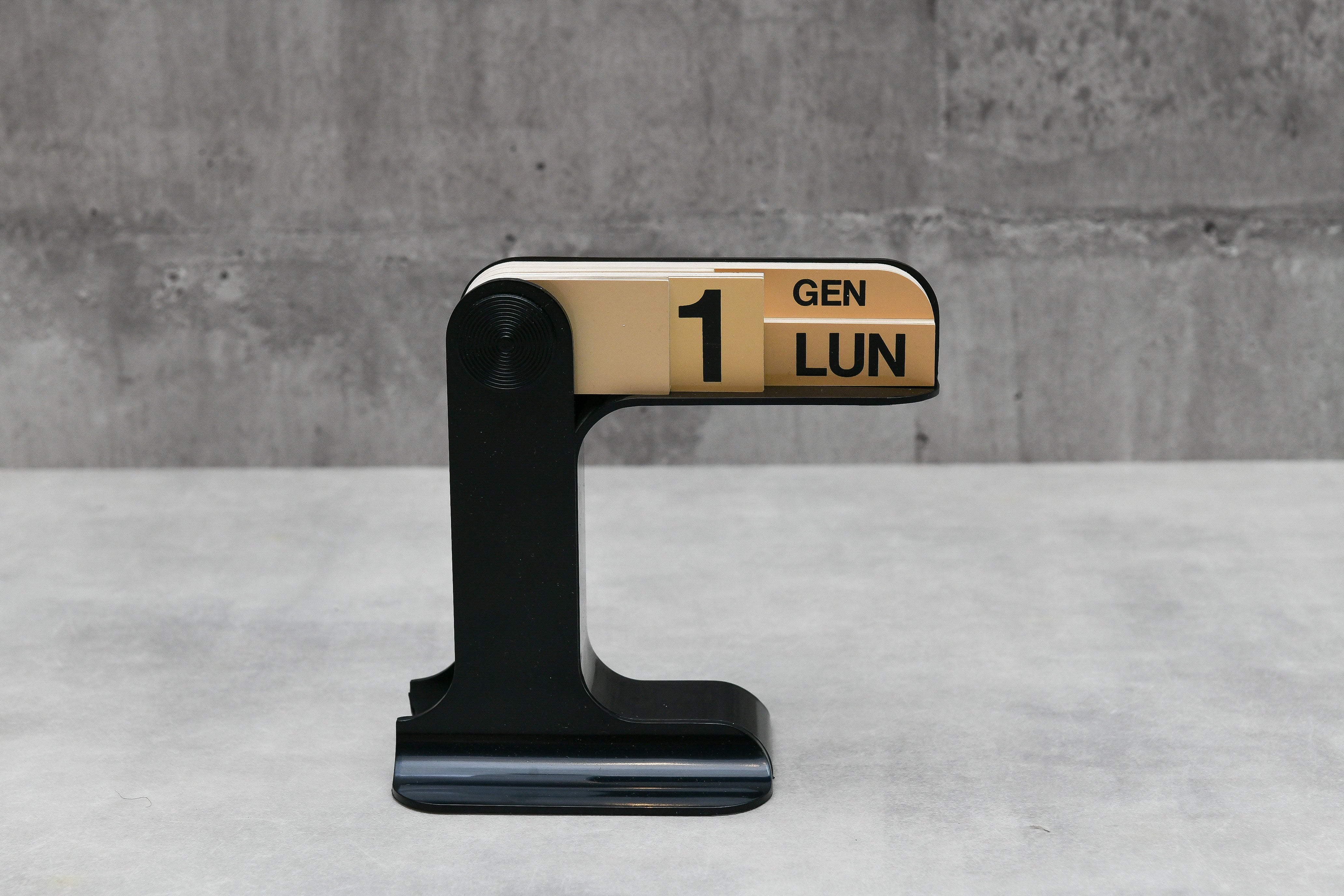 デッドストック｜日焼けあり】Enzo Mari × DANESE｜Timor 万年