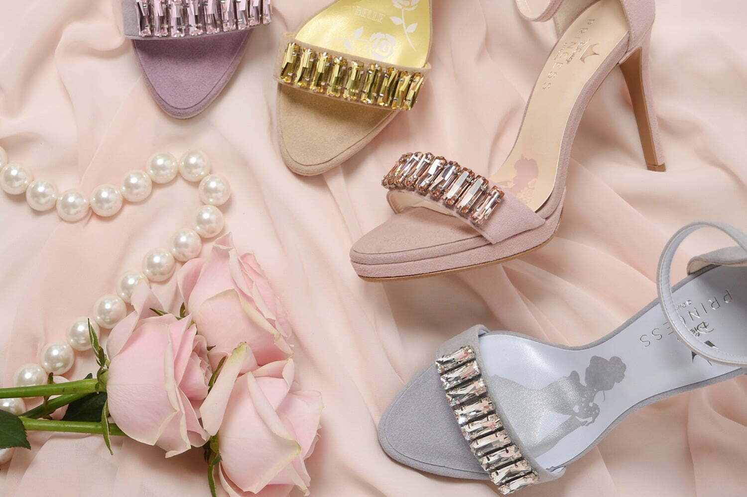 ディズニー/ピクサー「トイ・ストーリー」人気キャラがシューズに