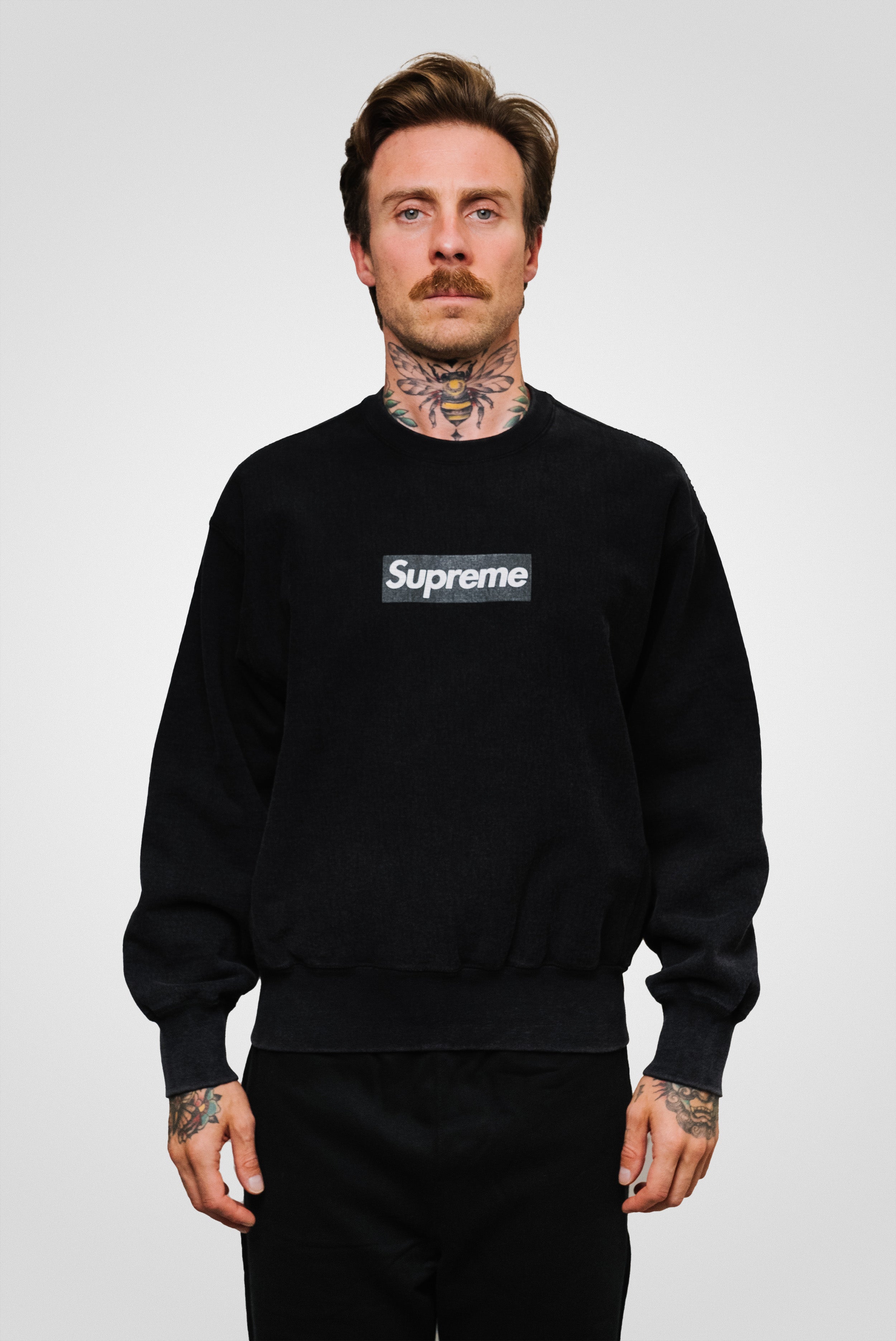 SUPREME WASHED BOX LOGO CREWNECK BLACK SS25