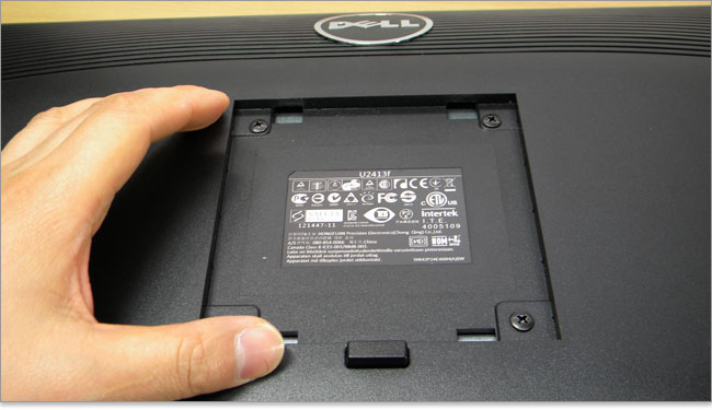 VESAマウントでモニタアームを取り付ける【DELLユーザーのパソコン購入術】