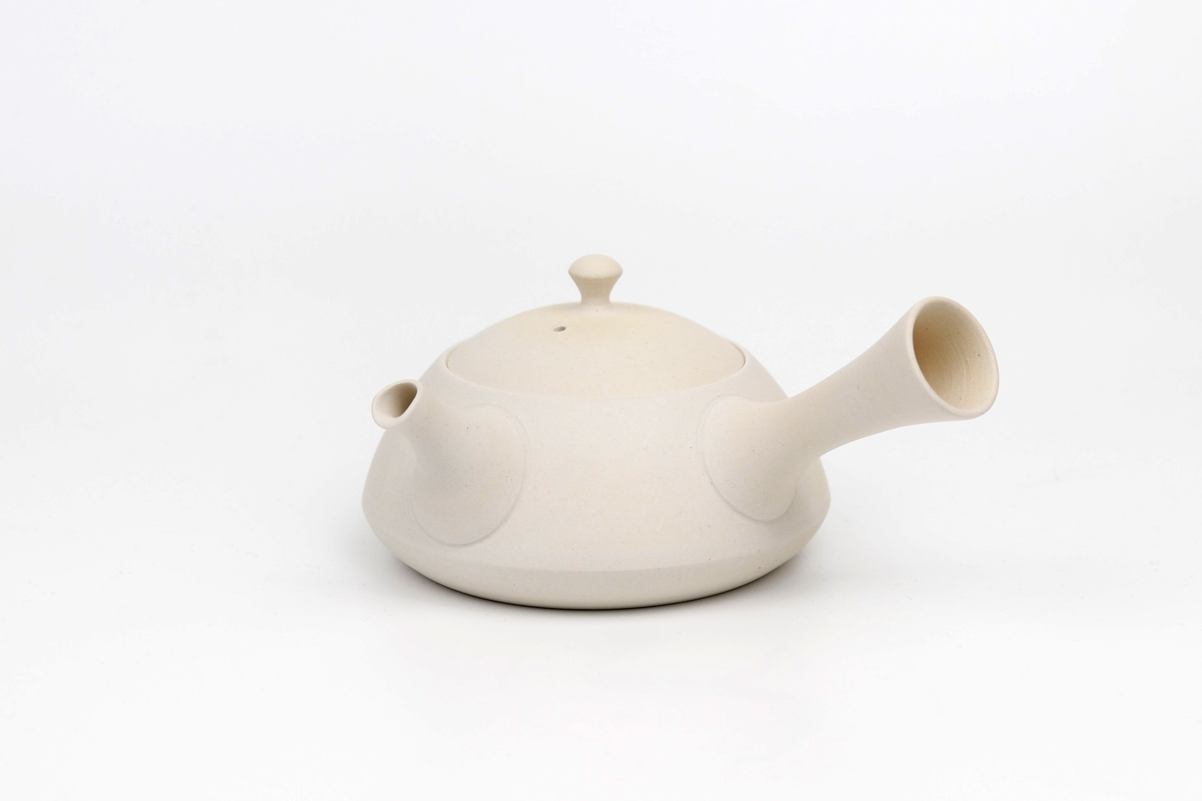藤田徳太】白泥平型急須 (常滑急須) - 日本茶専門店YUGEN