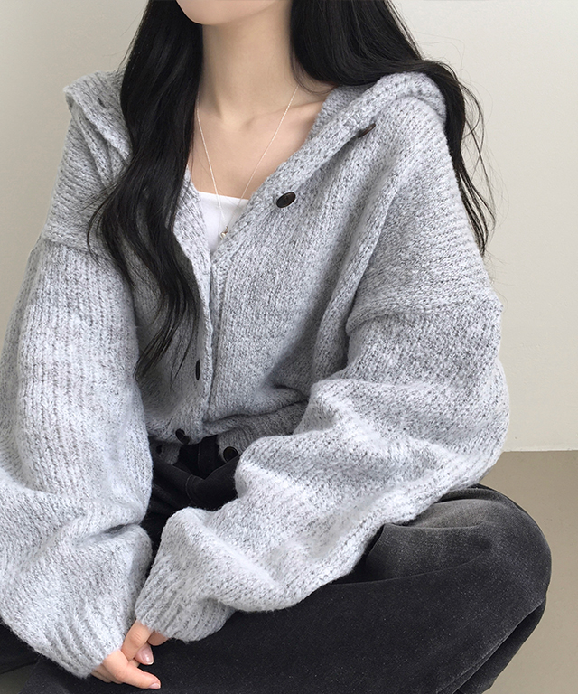 オーバーサイズアクリルフード付きニットカーディガン | ファッション