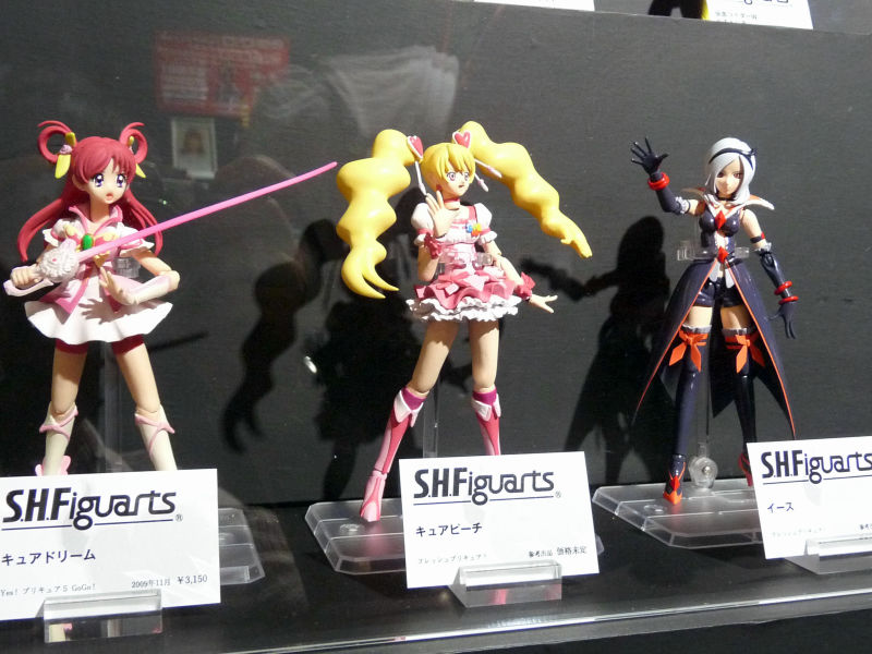 キュアドリーム＆キュアピーチ＆イースがS.H. Figuartsシリーズに