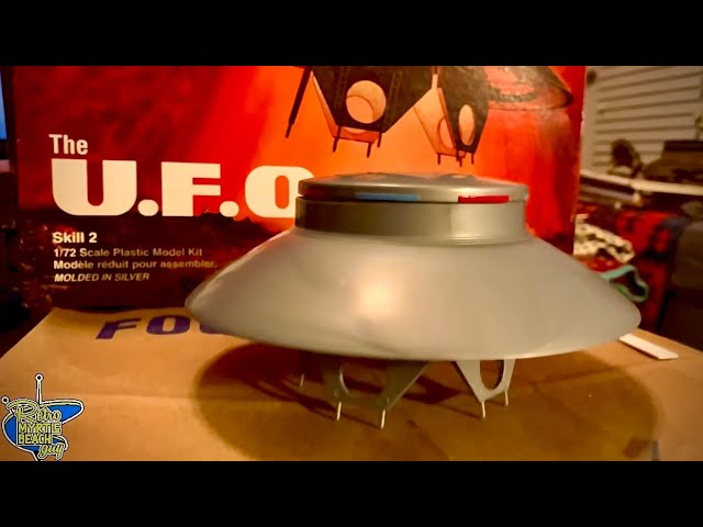 Flying Saucer Fun: The U.F.O. Monogram | No. 85-6012 | 1:72 scale