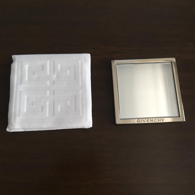 GIVENCHY - ジバンシイ ミラー 鏡の通販 by いけしゅん's shop