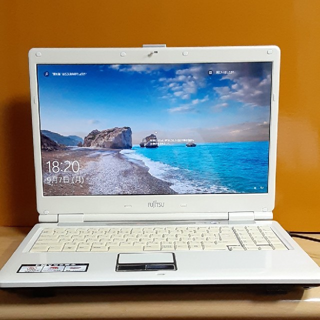富士通 - ♪ノートパソコンFMV-BIBLO NF NF/C40 FMVNFC40の通販 by Ron