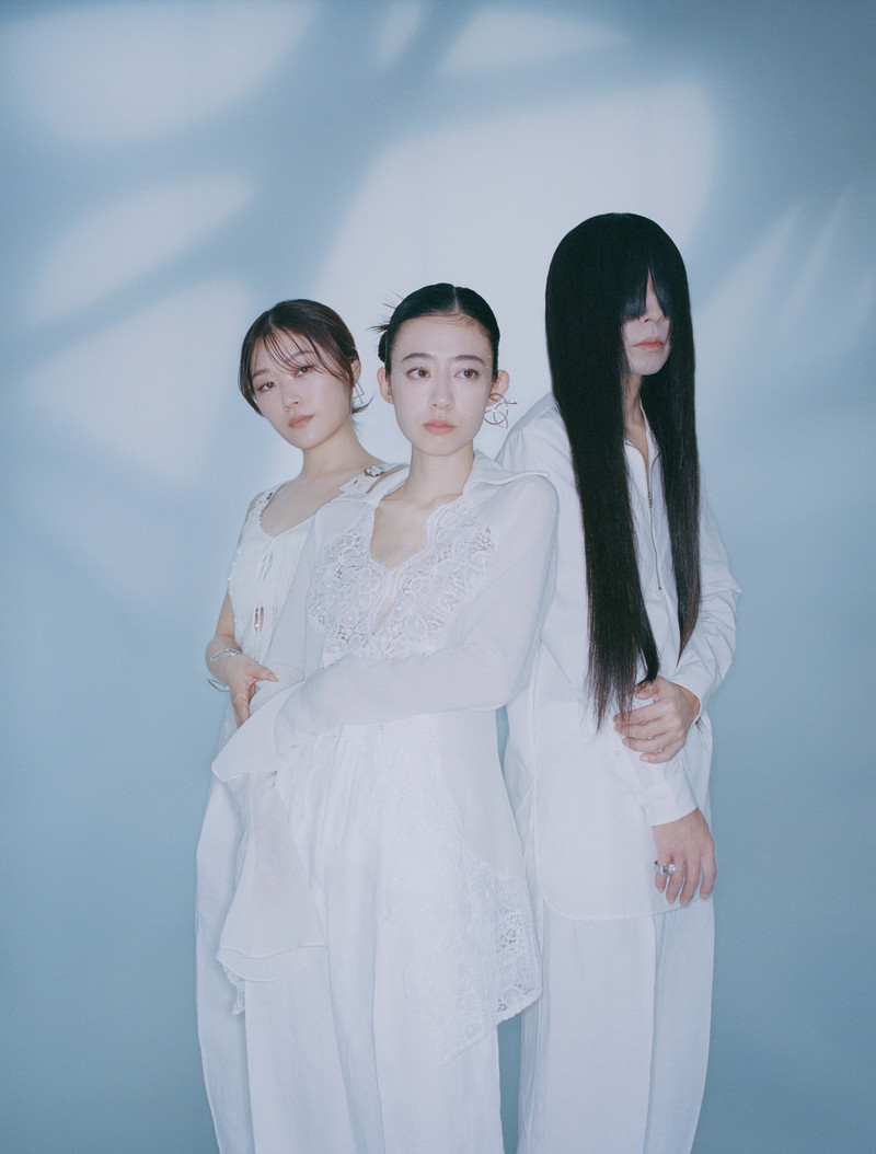 羊文学、2ndフルAL『our hope』アナログ盤の再々アンコールプレスが