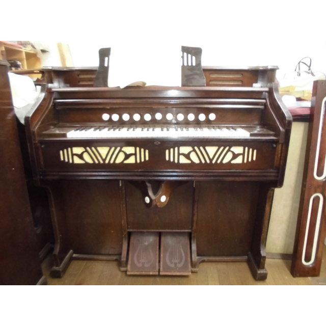 ヤマハ リード オルガン NO5 最高級足踏みオルガンです。隅々まで専門