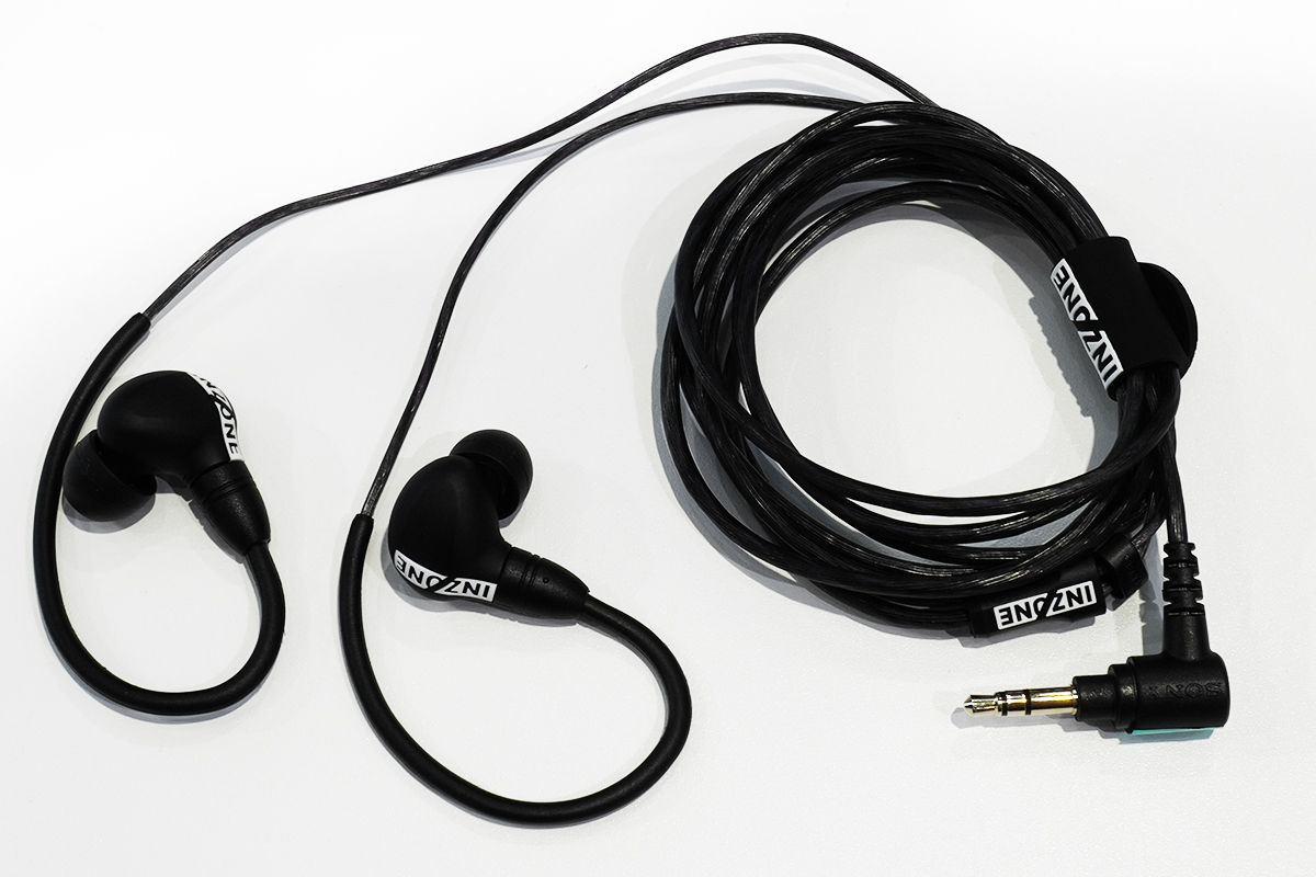 ソニー初のゲーミング有線イヤホン「INZONE E9」ソニーストア実機