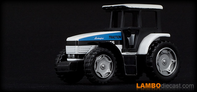 The 1/64 Lamborghini Tractor 265 Traction from Siku, a review by