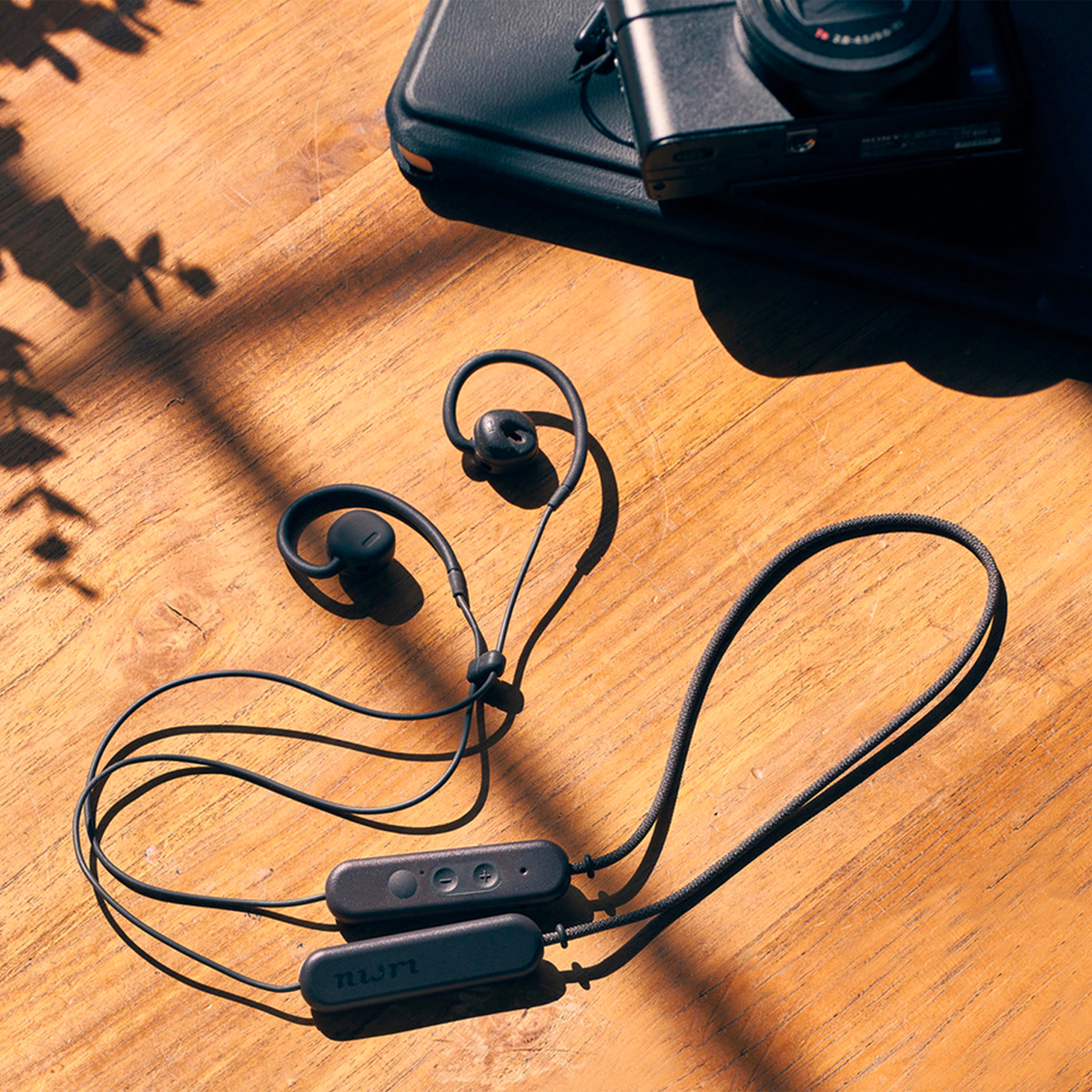 ヌームネックバンドワイヤレス耳スピーカーnwmMBN001豪華セット ヌーム