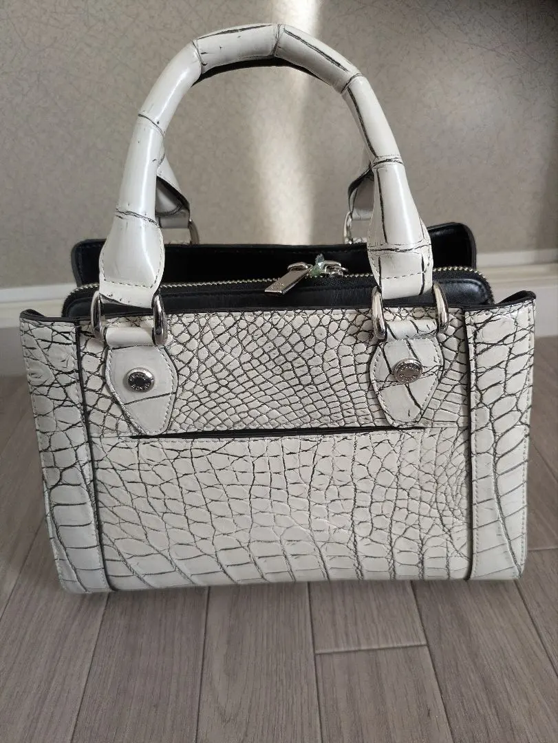 2026年最新】CROIX ROYAL バッグの人気アイテム - メルカリ