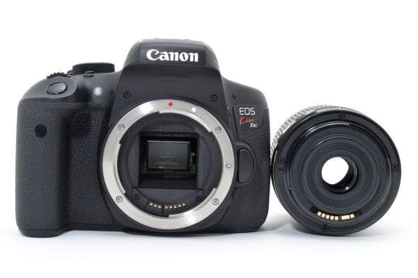キャノン Canon EOS Kiss X8i レンズキット《S数11598回》