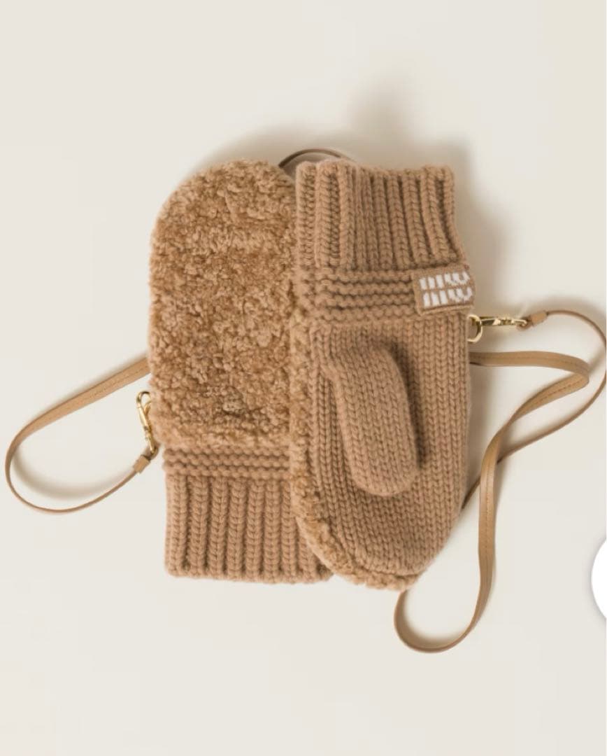 miu miu シアリングミトン ストラップ付き 未使用 ホワイト ウールxカシミヤxシアリング ミトン | Miu Miu