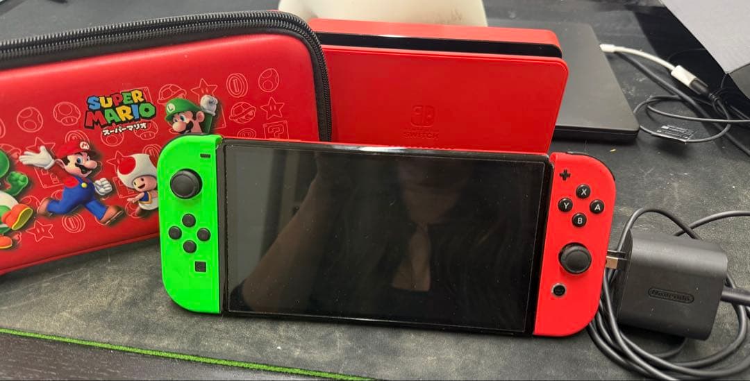 Nintendo Switch 赤/緑 スーパーマリオケース付き Switch】 カードケース カードポケット24 スーパーマリオ エンジョイ