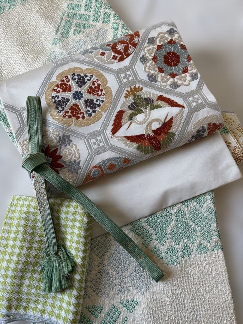 ❤️袷正絹小紋 クリームyellowの￼総絞り 新品畳紙付き - メルカリ