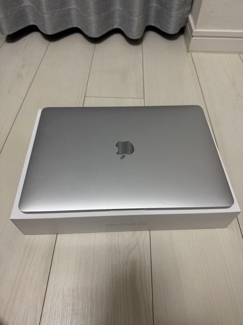 MacBook Air シルバー 本体 中古】Apple MacBook Air 13インチ M1(CPU:8C/GPU:8C) 8GB/512GB