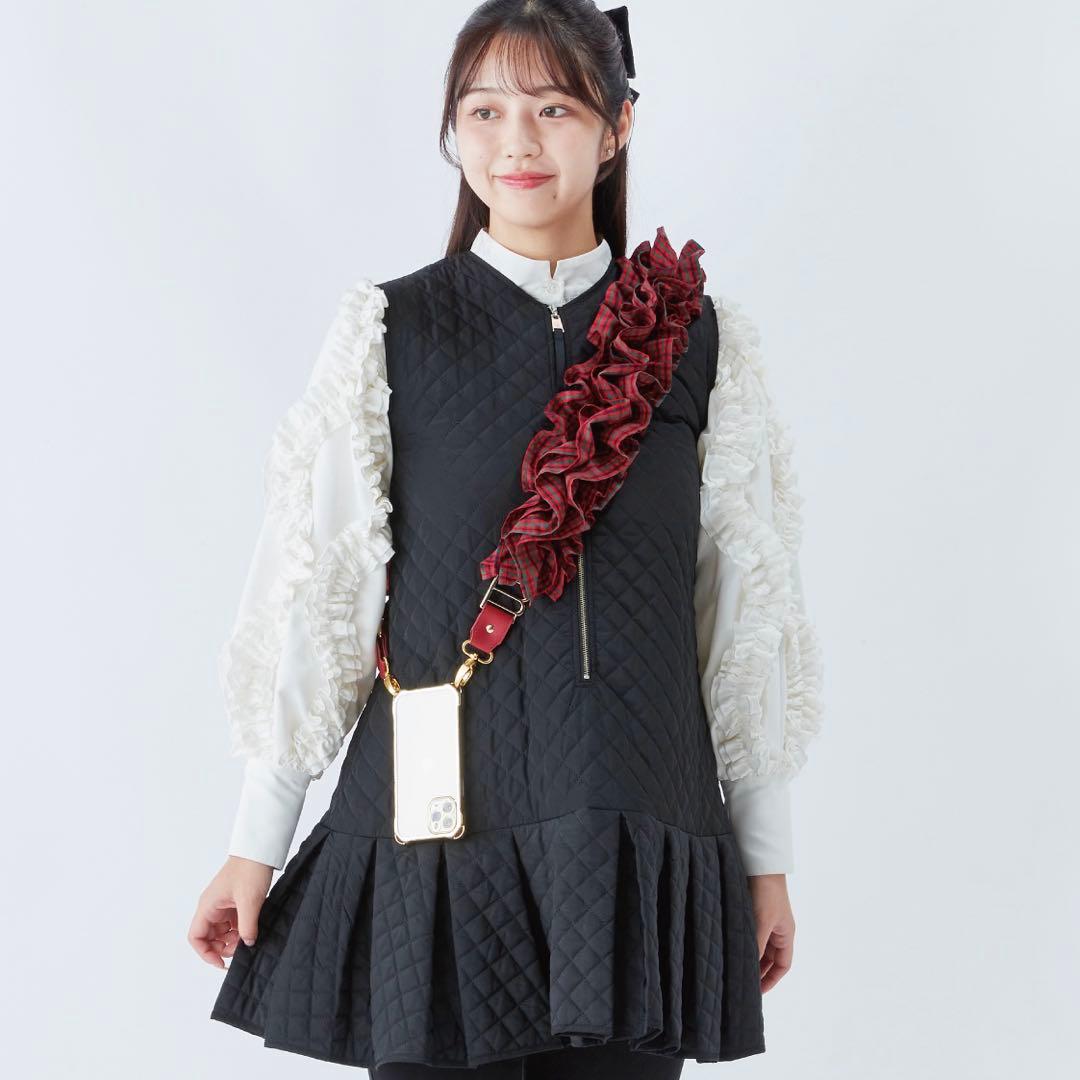 な*き様 ファミリア×Bibiy. ショルダーストラップ赤 - メルカリ