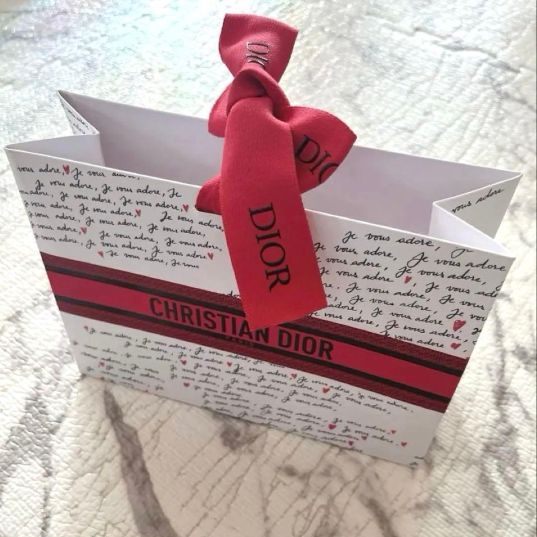DIOR ディオール 2026限定 バレンタイン クラッチ型ギフトボックス