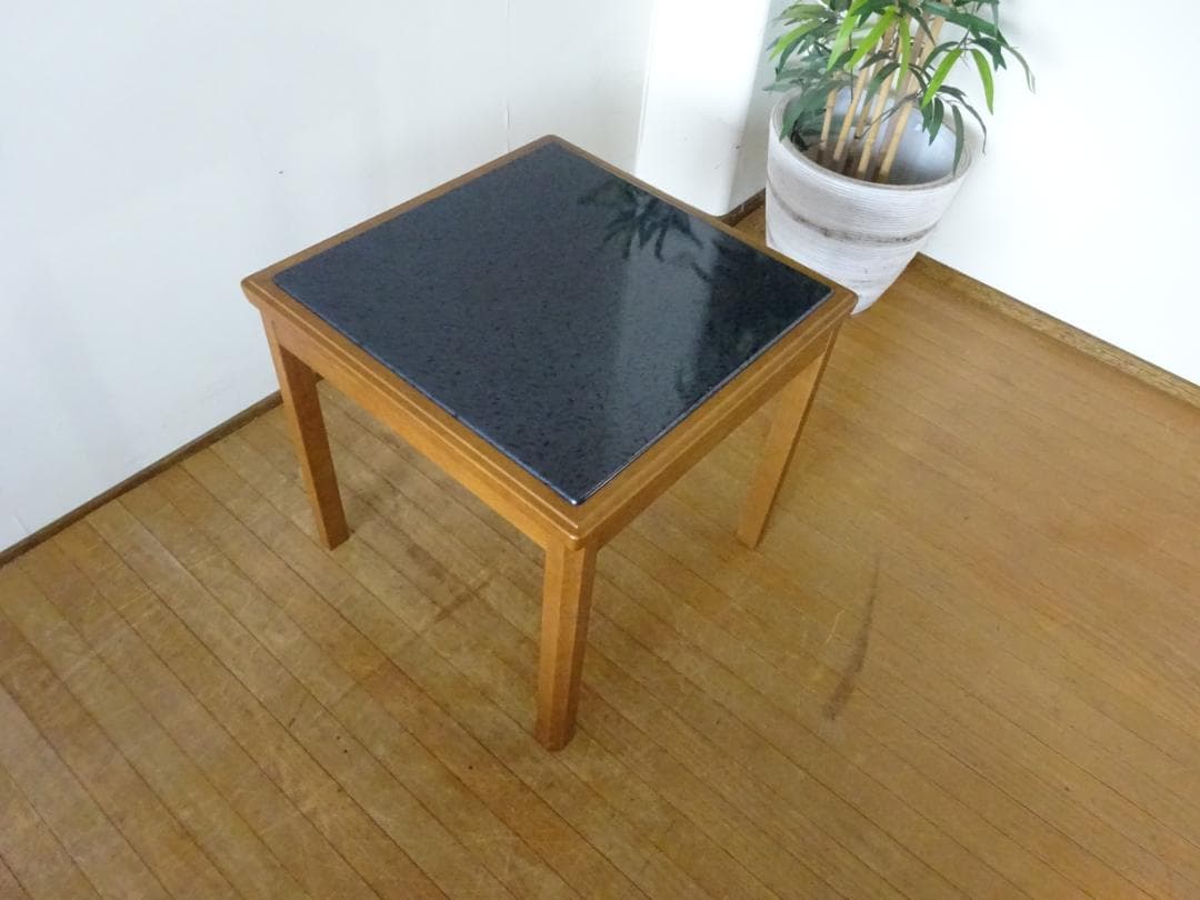 karimoku/カリモク　樹脂天板　サイドテーブル　ナイトテーブル　花台 カリモク家具 / karimoku ナイトテーブル サイドテーブル ヴィンテージ