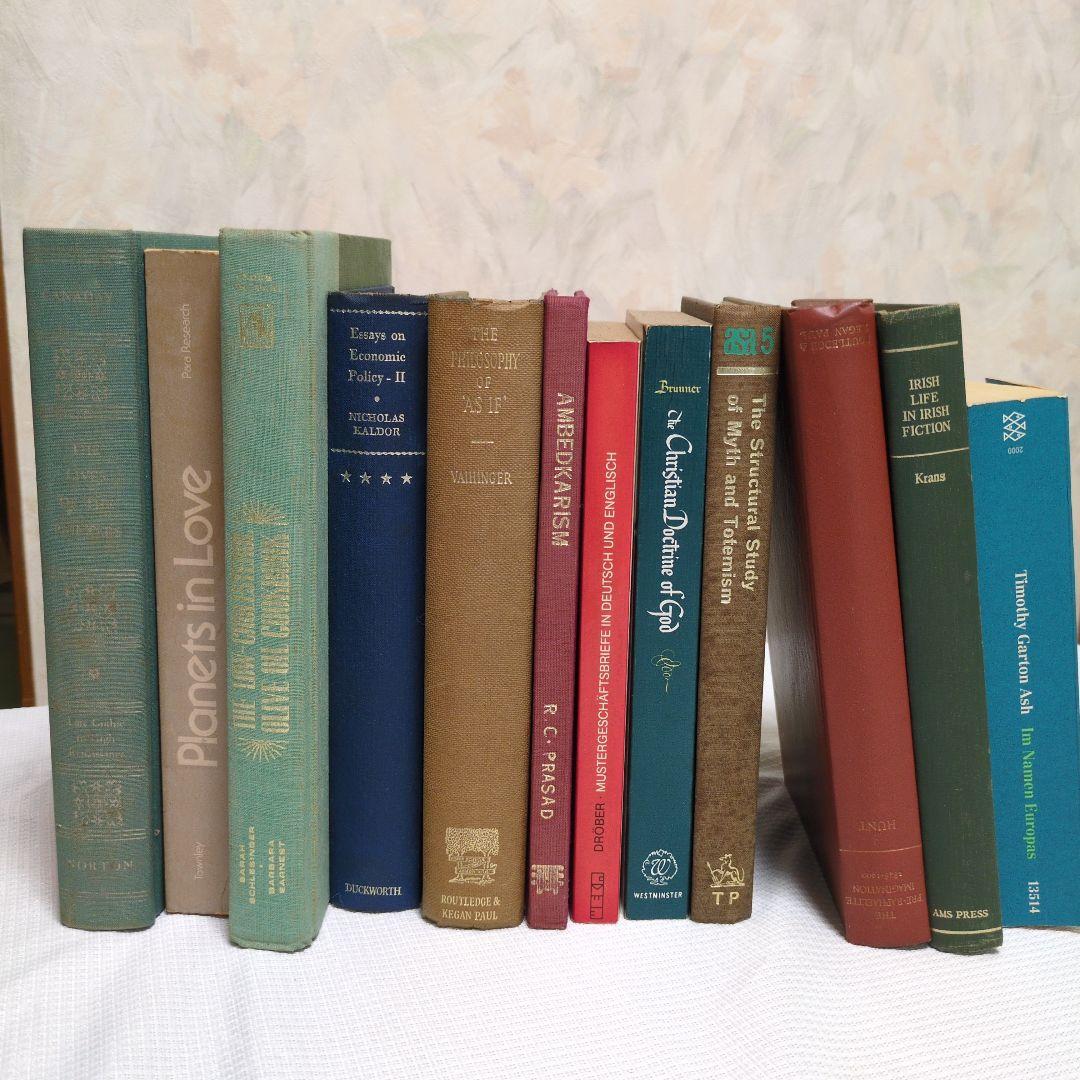 洋書古書 セット12冊　インテリア、店舗装飾 楽天市場】 アート レトロ ブック 本 12冊セット!洋書 模型 飾り 本