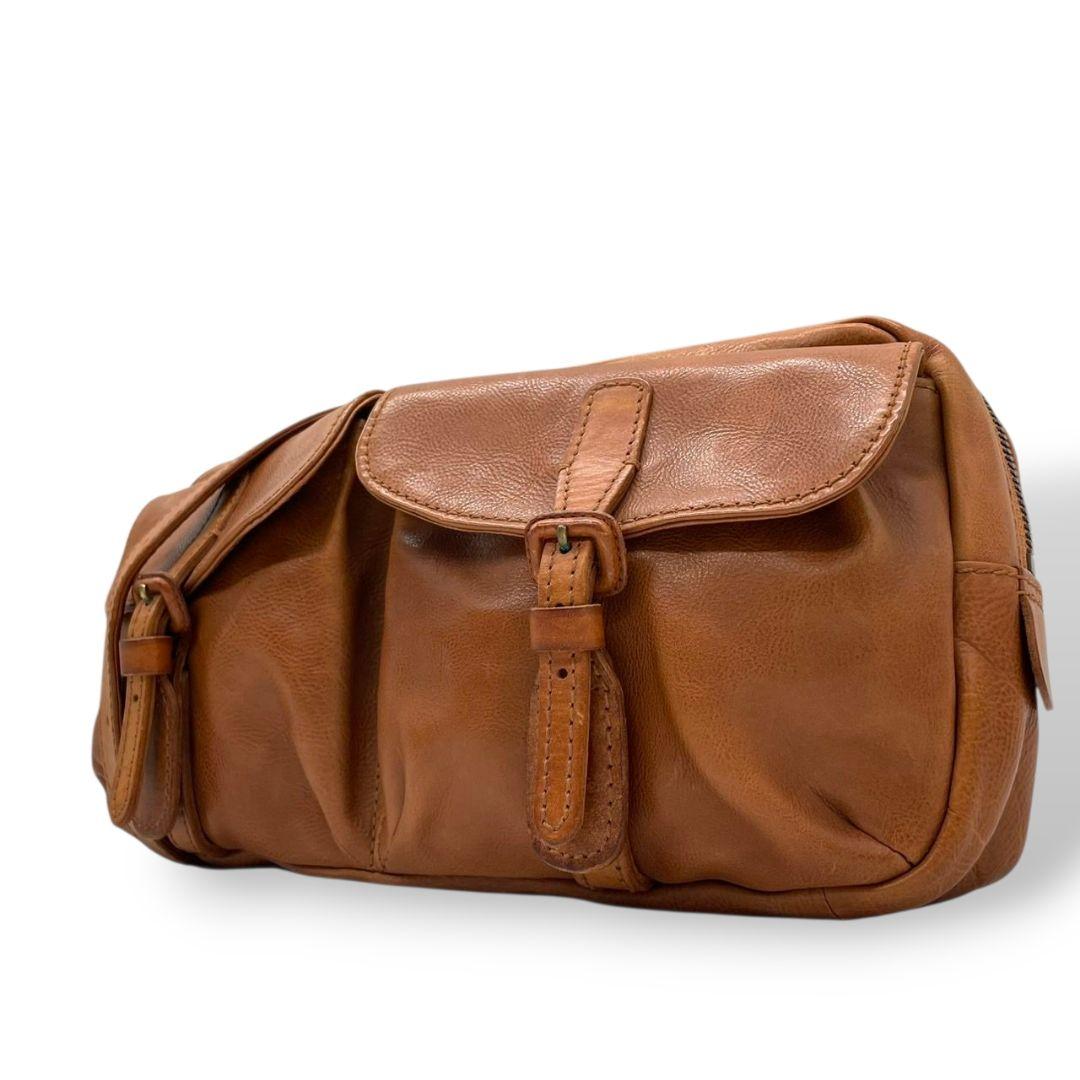 美品　ゲンテン　ボディバッグ　茶　ウエストポーチ　フラップ　レザー　s65 美品 ゲンテン ボディバッグ 茶 ウエストポーチ フラップ レザー s65