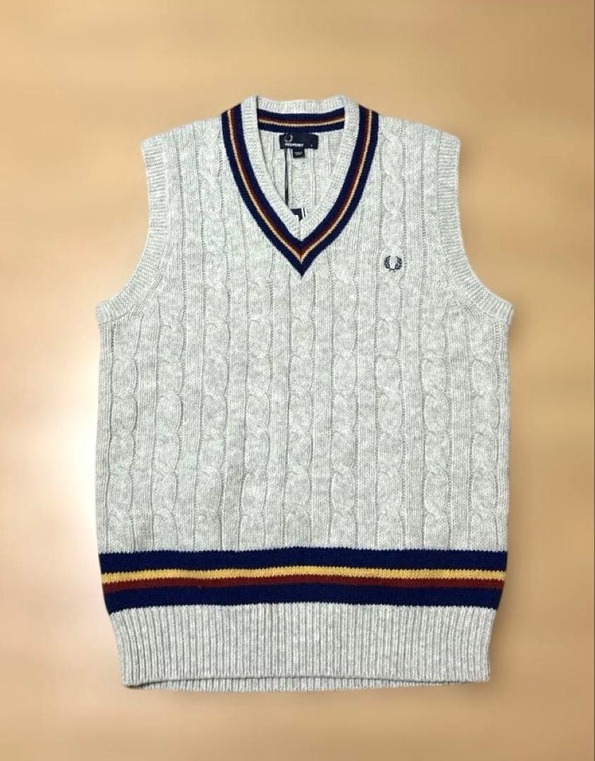 FRED PERRY フレッドペリー チルデンベスト FRED PERRY（フレッドペリー） チルデン ベスト ストライプド Vネック