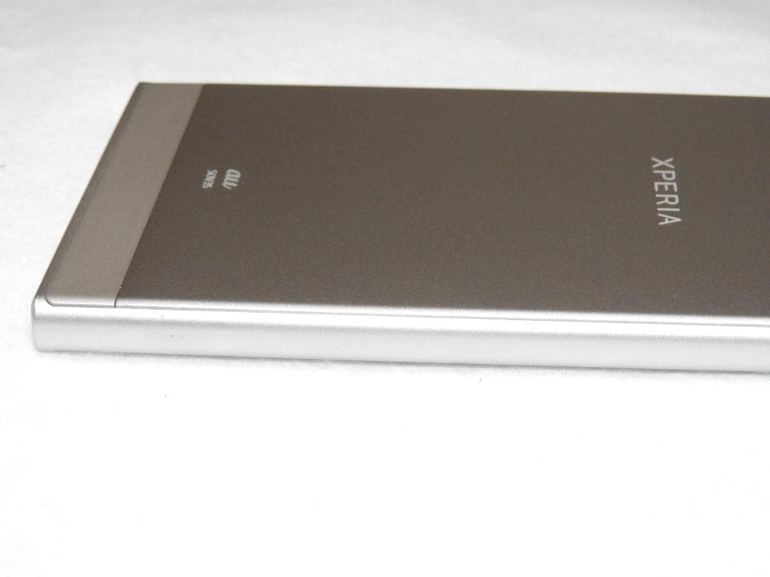 SONY Xperia XZs SOV35 シルバー au SIMフリー - メルカリ