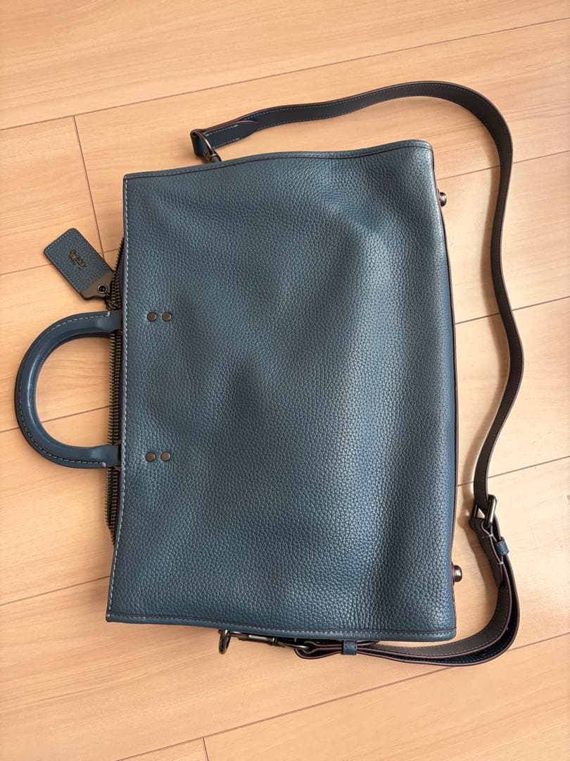 コーチ　11104 ローグブリーフ　グラブタンペブルレーザー　デニム(青系) 公式】COACH – コーチ | 【RESTORED】ローグ ブリーフ